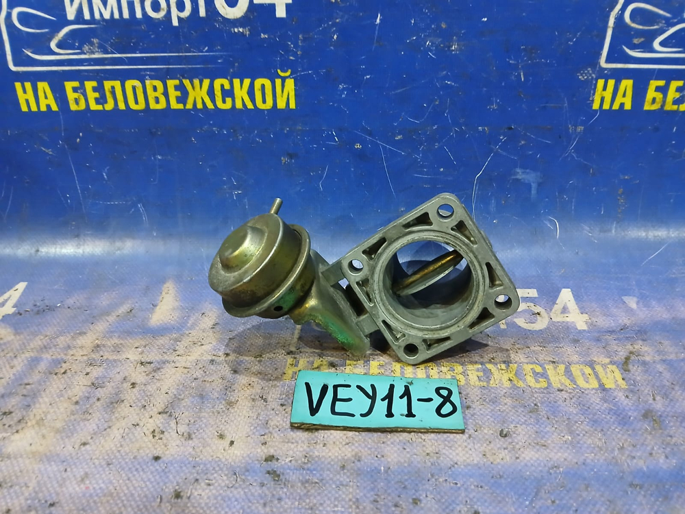 Дроссельная заслонка NISSAN AD 2001