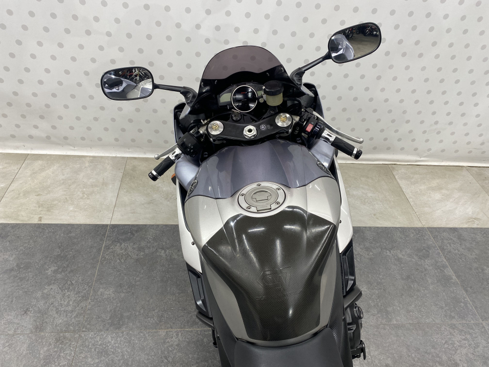 Yamaha YZF-R1 , 2004