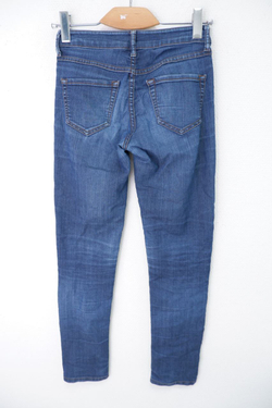 Джинсы O'stin базовые 42 размер