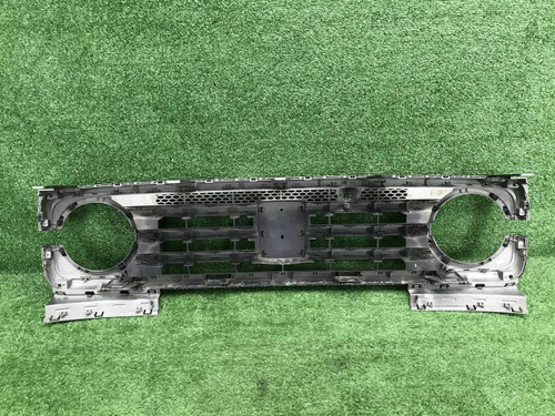 Решетка радиатора Tank 300 (2021-н.в.)