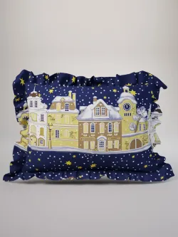 Декоративная наволочка с рюшами, оборками "Домики" 40х60 см, 1 шт, без молнии