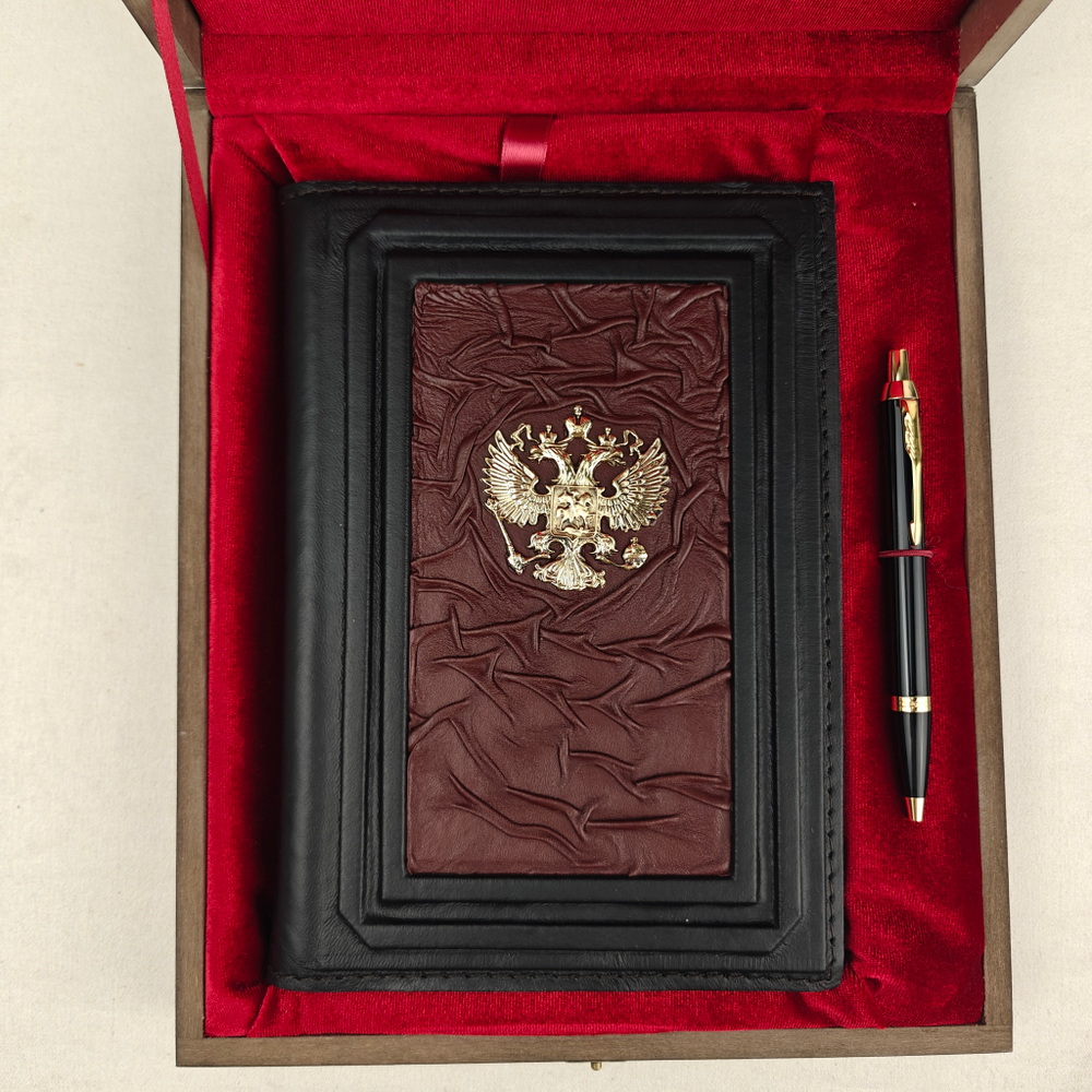 Набор "Ежедневник "Герб РФ" (триколор) из натуральной кожи со съемной обложкой и ручкой"