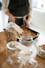 Банка для продуктов с крышкой IKEA VARDAGEN (ВАРДАГЕН), Стекло, 1,8 л