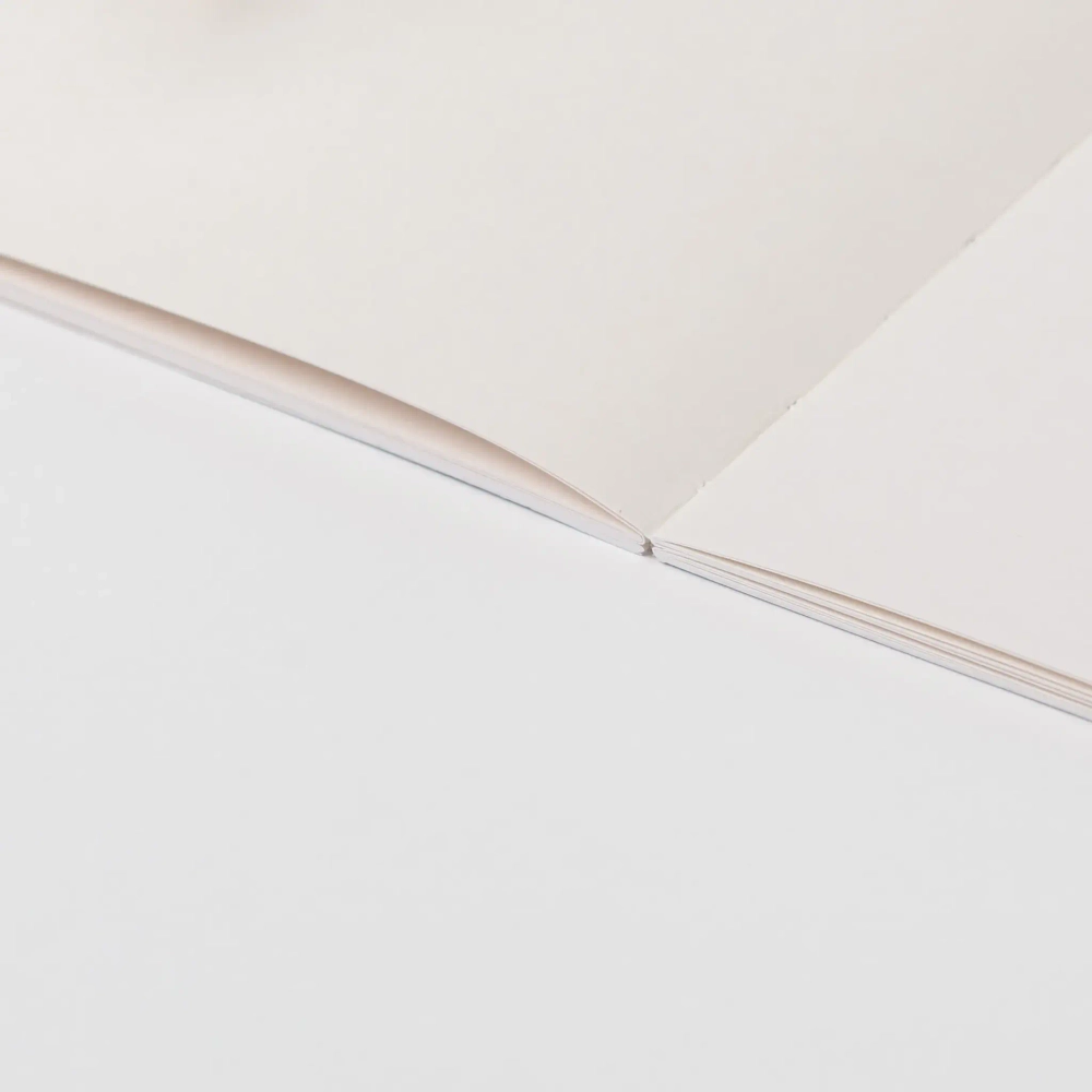 Скетчбук для маркеров и линеров 19×19 Bubblegum