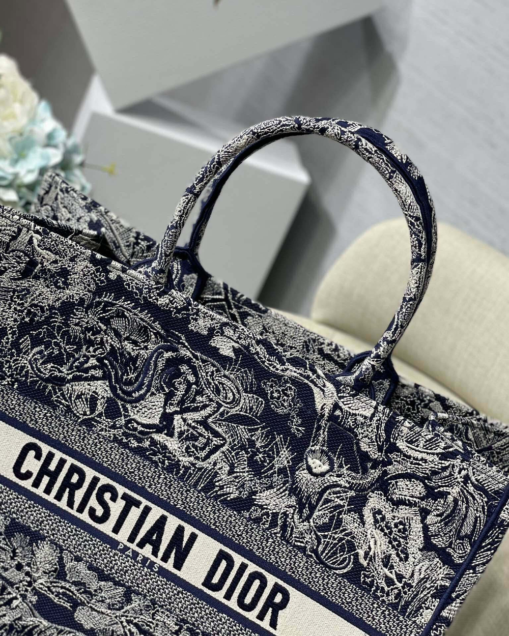 Christian Dior Book Tote 42 cm