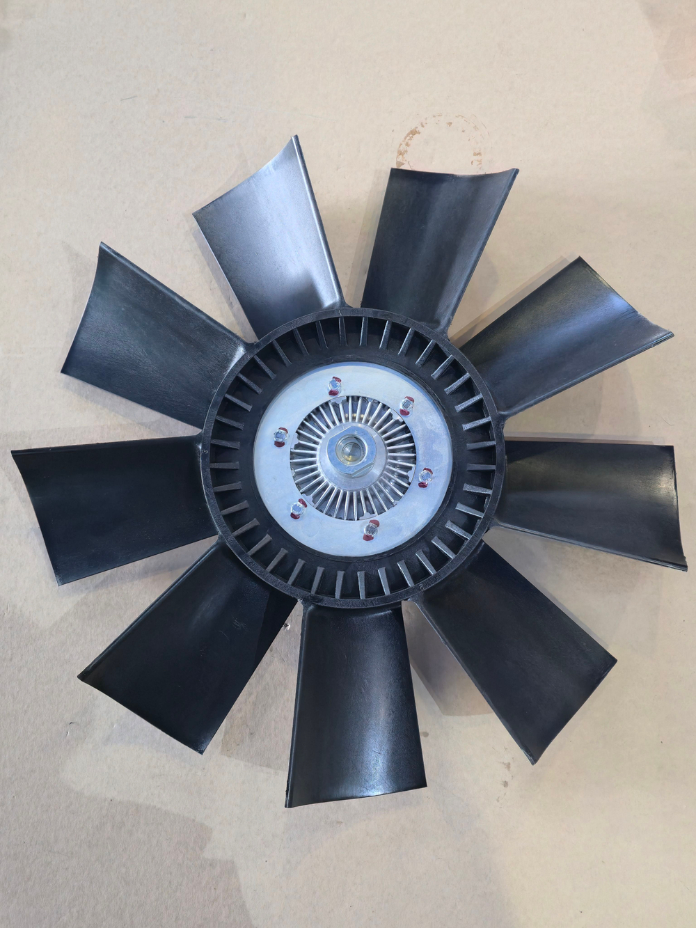 Вентилятор ЯМЗ-7511.10, 658.10 (серия 710, крыл. 660 мм, 8.8805) с вязкостной муфтой АВТОПРИВОД