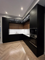 Угловая кухня в эмали