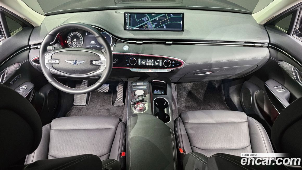 Genesis GV70 2.5T Бензин 2WD (07.2022)