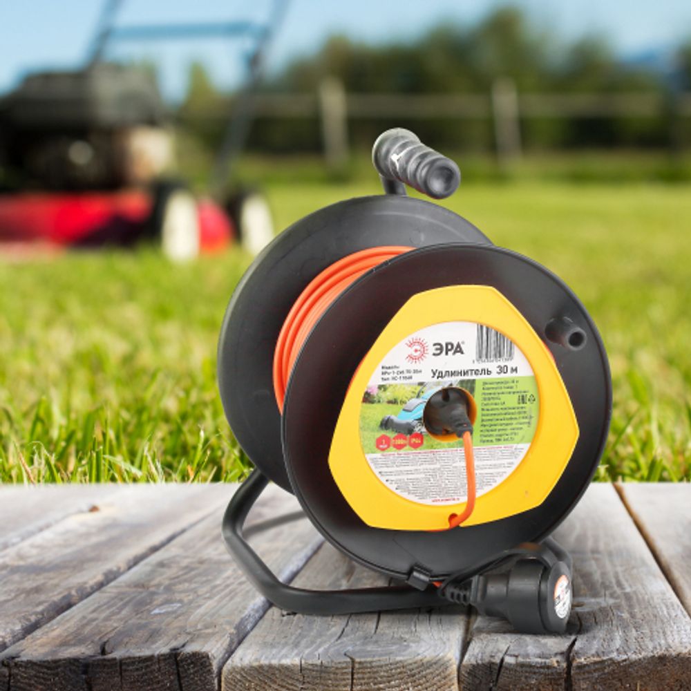 Удлинитель силовой ЭРА RPx-1-2x0.75-30m для газонокосилки без заземления 1 розетка 30м ПВС 2х0.75мм2