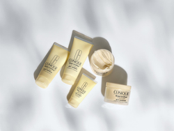 Clinique Deep Comfort Hand and Cuticle Cream - глубоко увлажняющий крем для рук, ногтей и кутикулы /   75  ml  / GTIN 020714389109