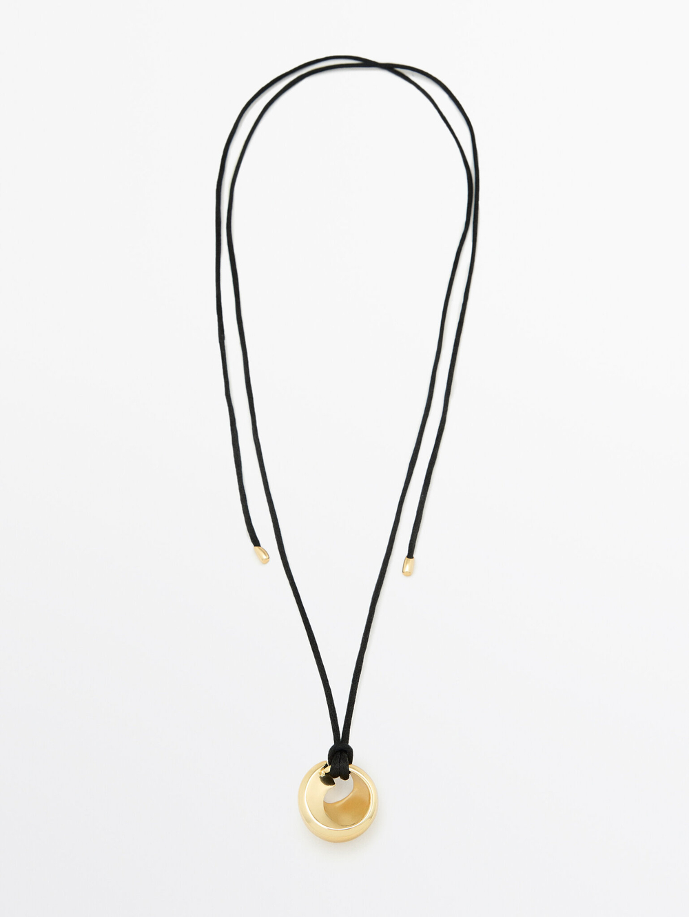 Massimo Dutti | Necklace cord detail circular piece