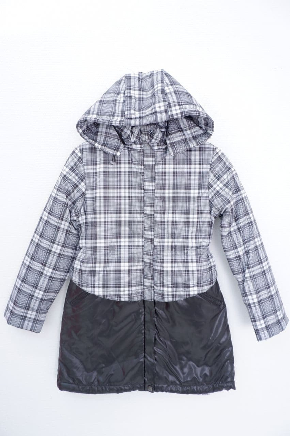 Пальто Ti-Max белое в клетку на 7 лет, новое