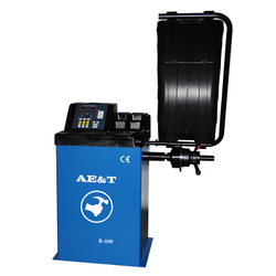Балансировочный станок для колес легковых автомобилей AE&amp;T B-500
