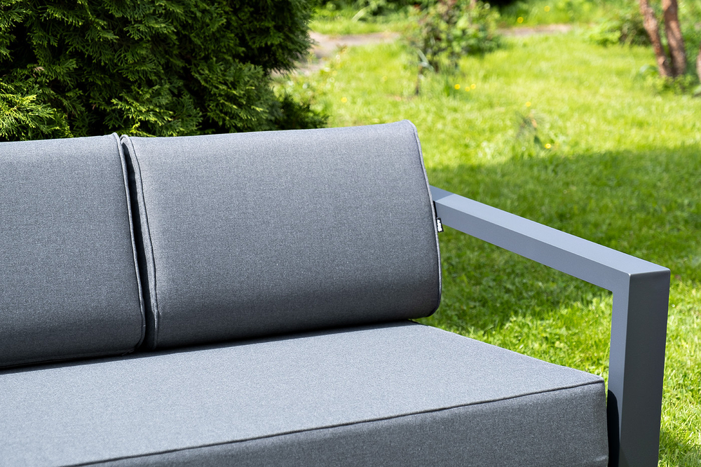 "Гранада" лаунж-зона из алюминия со столиком из HPL