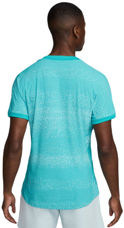 Мужская теннисная футболка Nike Court Rafa Dri-Fit Short Sleeve Top - зеленый