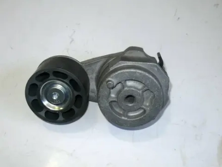 Натяжитель ремня (для 8 ручейкового ремня 8РК1675 и ролика направляющего 26900-21) (аналог)