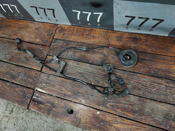 Проводка амортизатора переднего правого Genesis G90 1 (HI) 16-19 Б/У Оригинал 54649D2051