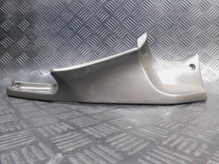 Пластик бака правый Kawasaki ZZR 400 98 053071