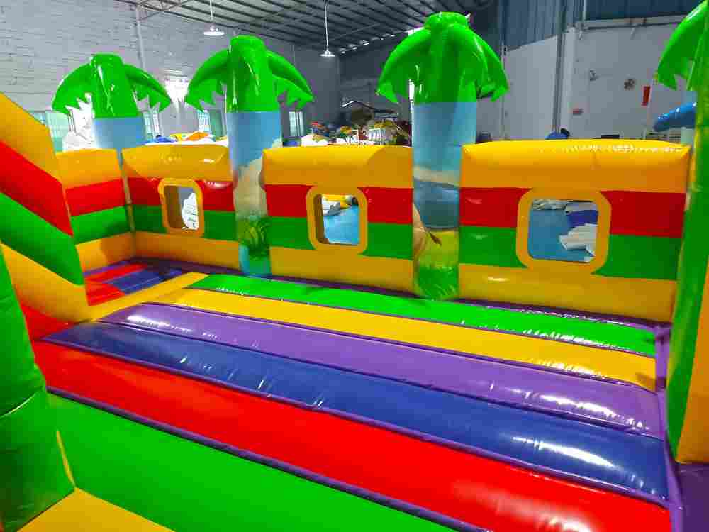 Коммерческий надувной батут "Сафари-джунгли 2 " 6*5*2,8 м