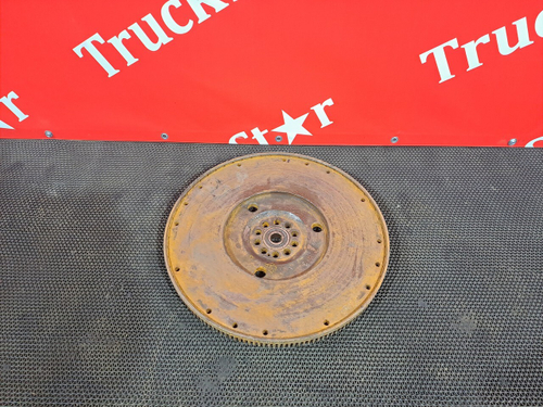 Маховик двигателя