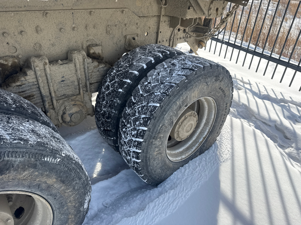 Shacman (Shaanxi) SX* 6x6 Самосвал SX3258DV385 (Дизельный, 11,6 л, 423 л.с., МТ)