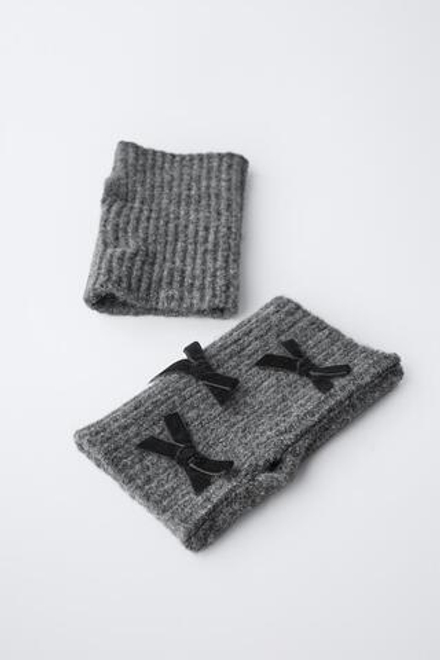 ZARA ВЯЗАНЫЕ МИТЕНКИ С БАРХАТНЫМИ БАНТАМИ, АНТРАЦИТОВО-СЕРЫЙ