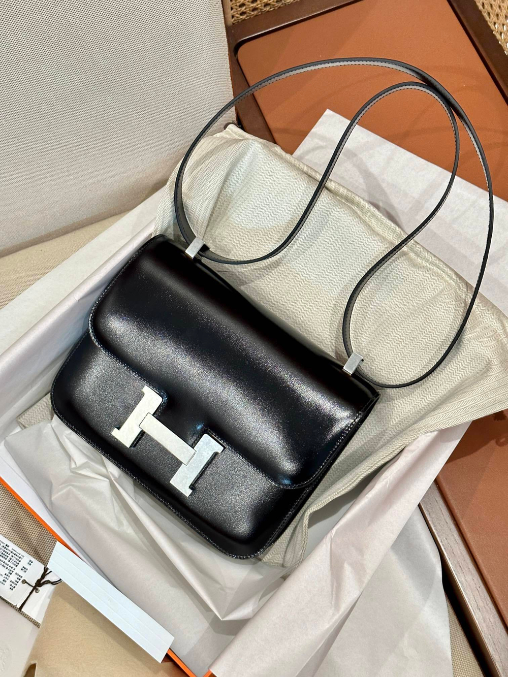 Hermes Constance 24