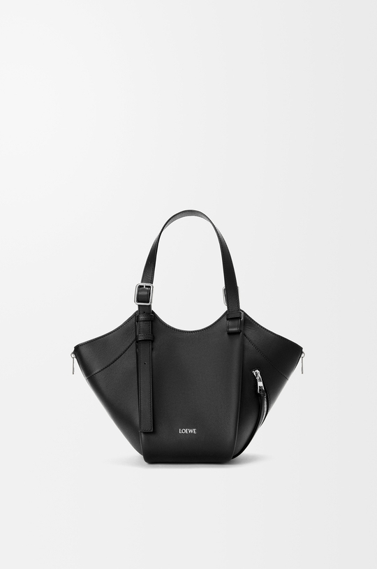 Loewe Сумка Hammock Flip из классической телячьей кожи, черный