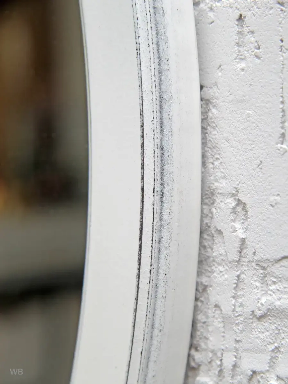 Зеркало настенное для прихожей 57 см