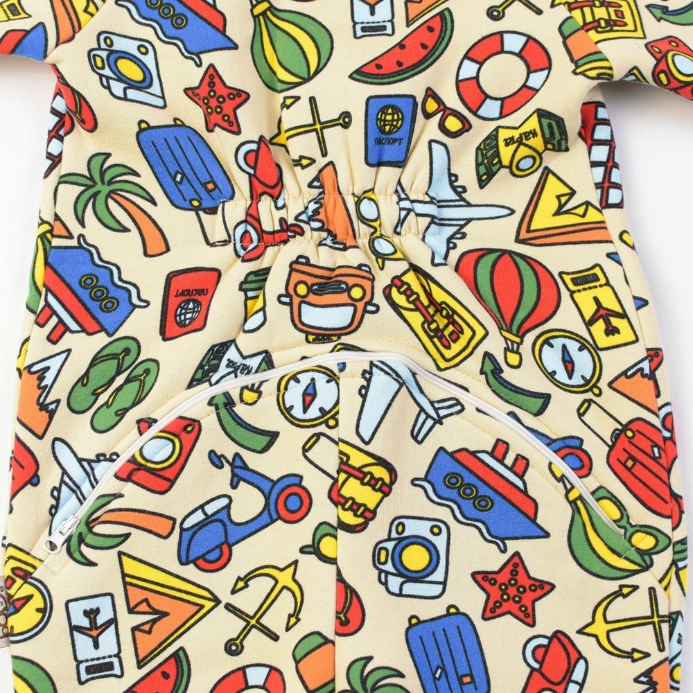 Комбинезон с клапаном и капюшоном "Travel story"