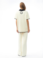 Женский костюм двойка с контрастным воротником