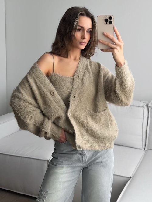 Комплект двойка вязаный, пушистый, топ и короткий кардиган