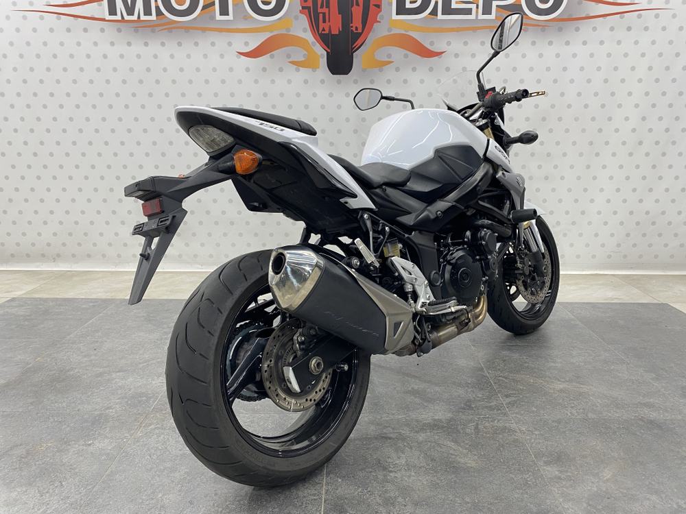 Suzuki GSR750A , 2015