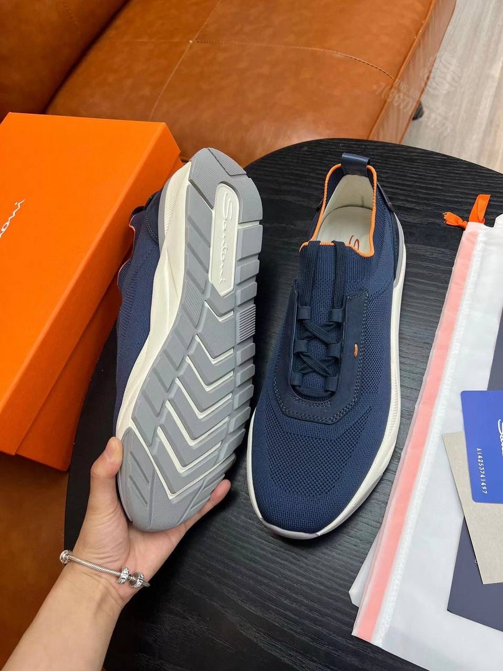 Кроссовки Santoni