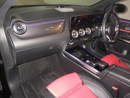MERCEDES BENZ B CLASS B180 AMGLINE 2019г.