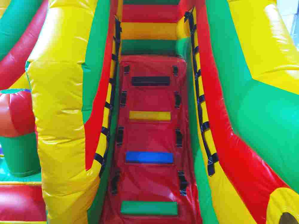 Коммерческий надувной батут "Сафари-джунгли 2 " 6*5*2,8 м