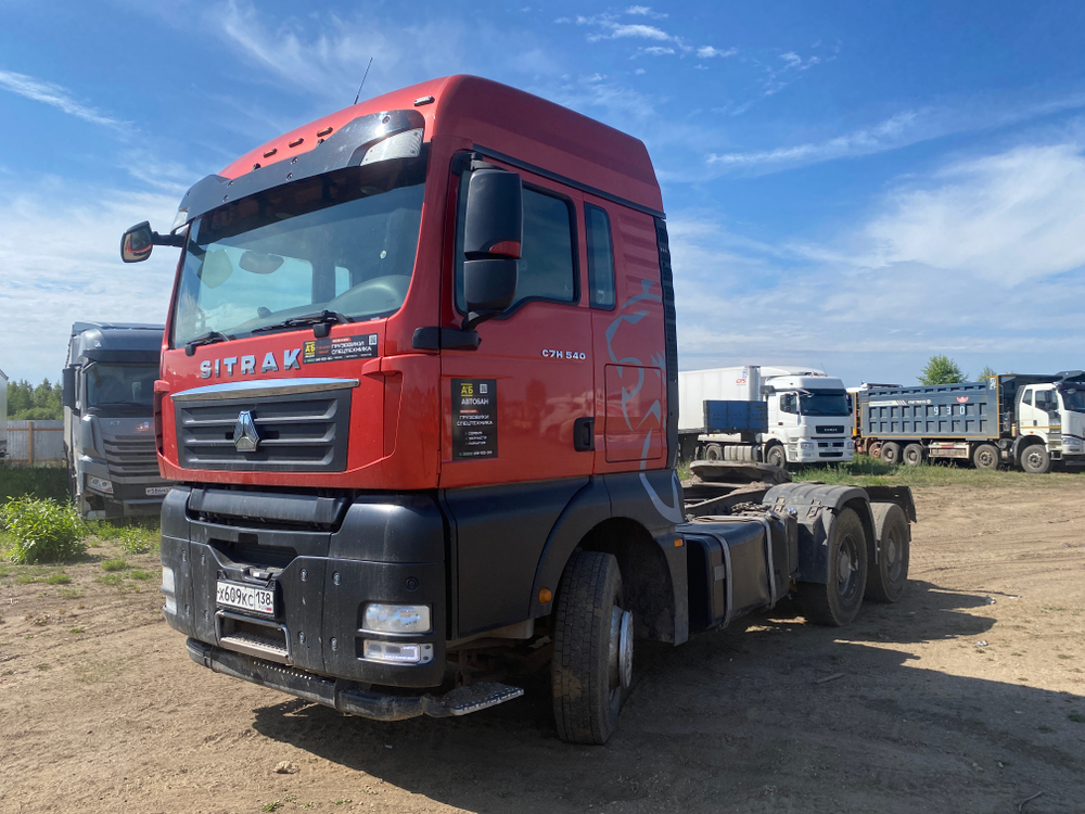 SITRAK C7H 6x4 Седельный тягач ZZ4256V364HE (Дизельный, 12,4 л, 540 л.с., МТ)