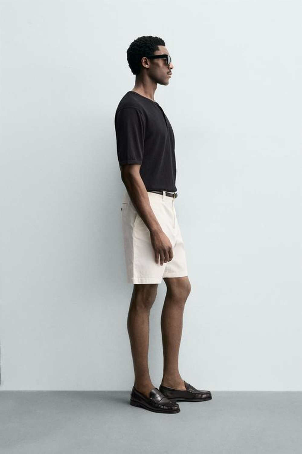 ZARA ШОРТЫ ЧИНОС REGULAR FIT, ЖЕЛТОВАТО-БЕЛЫЙ