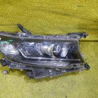 Битая Фара правая Toyota Land Cruiser Prado 150 (2017-н.в.) LED