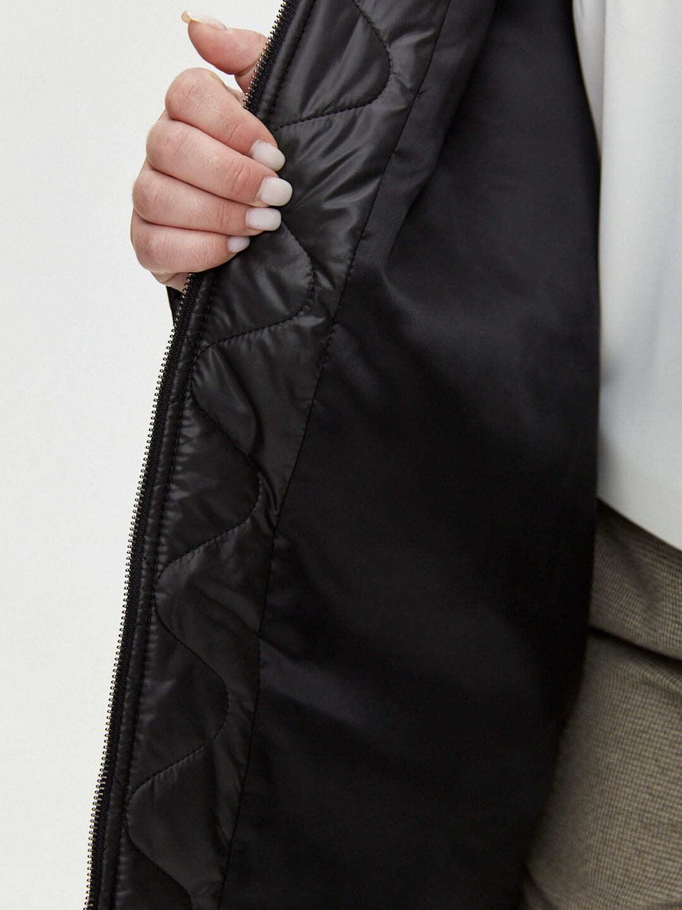 Куртка короткая, стеганая, черный