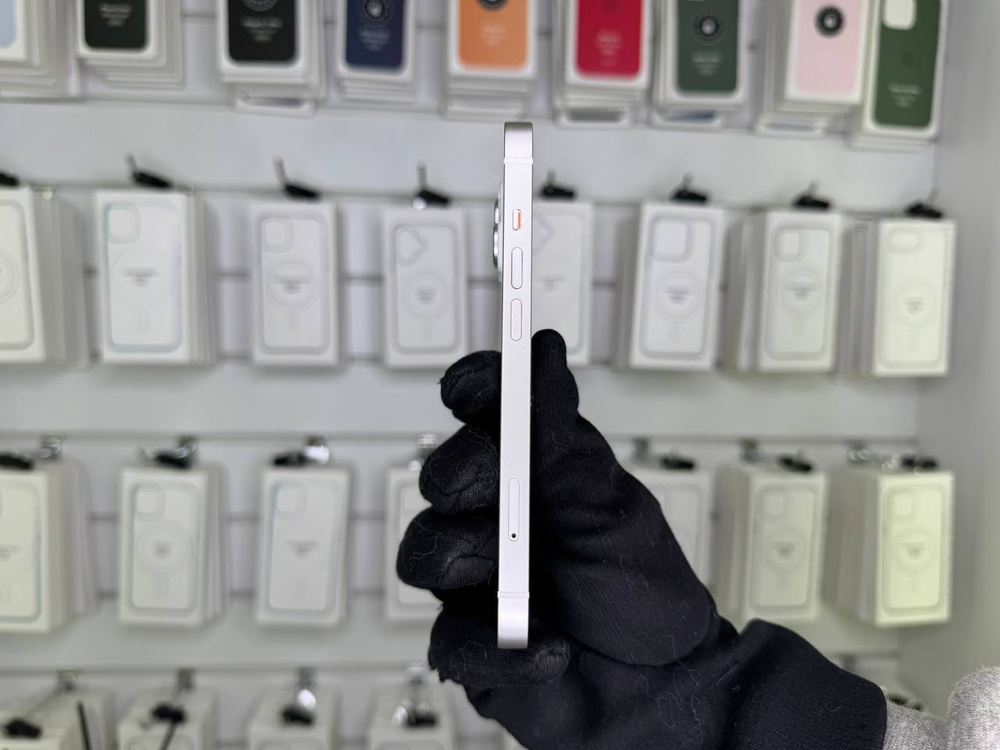 iPhone 14, 128 ГБ б/у