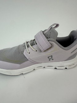 Кроссовки ON