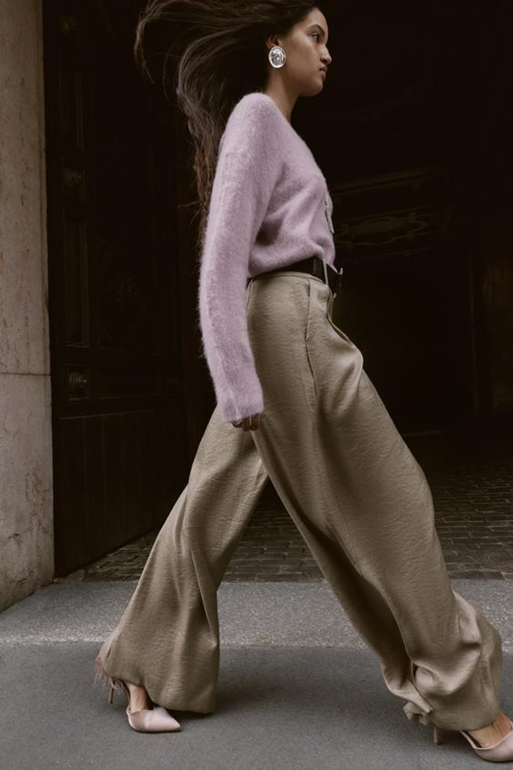 ZARA ШИРОКИЕ БРЮКИ ИЗ АТЛАСА С ПОЯСОМ, СЕРО-КОРИЧНЕВЫЙ