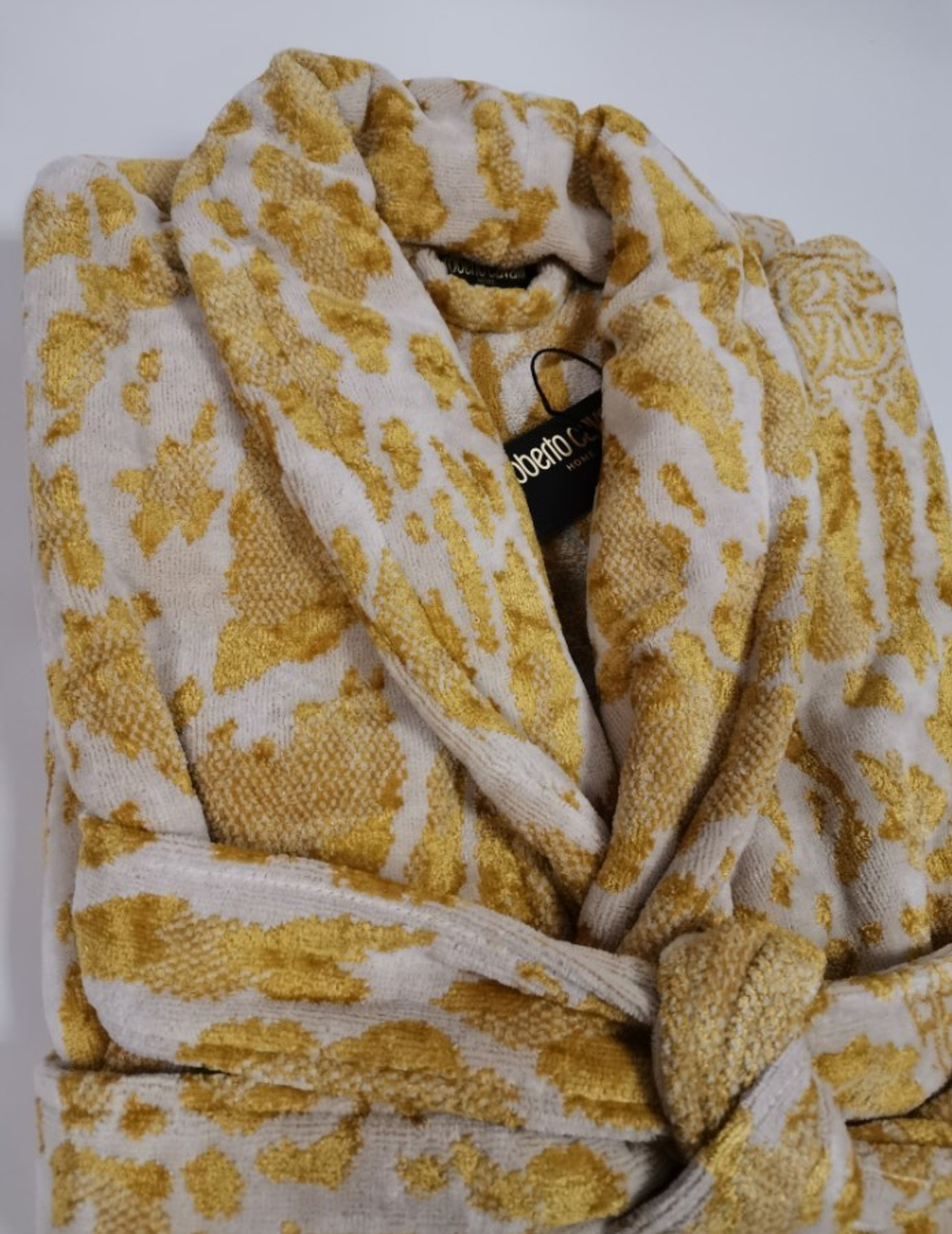 Халат велюровый Roberto Cavalli Logo Gold 001 фрагмент