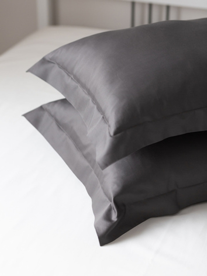 SERENITY 2 наволочки, сатин темно-серый