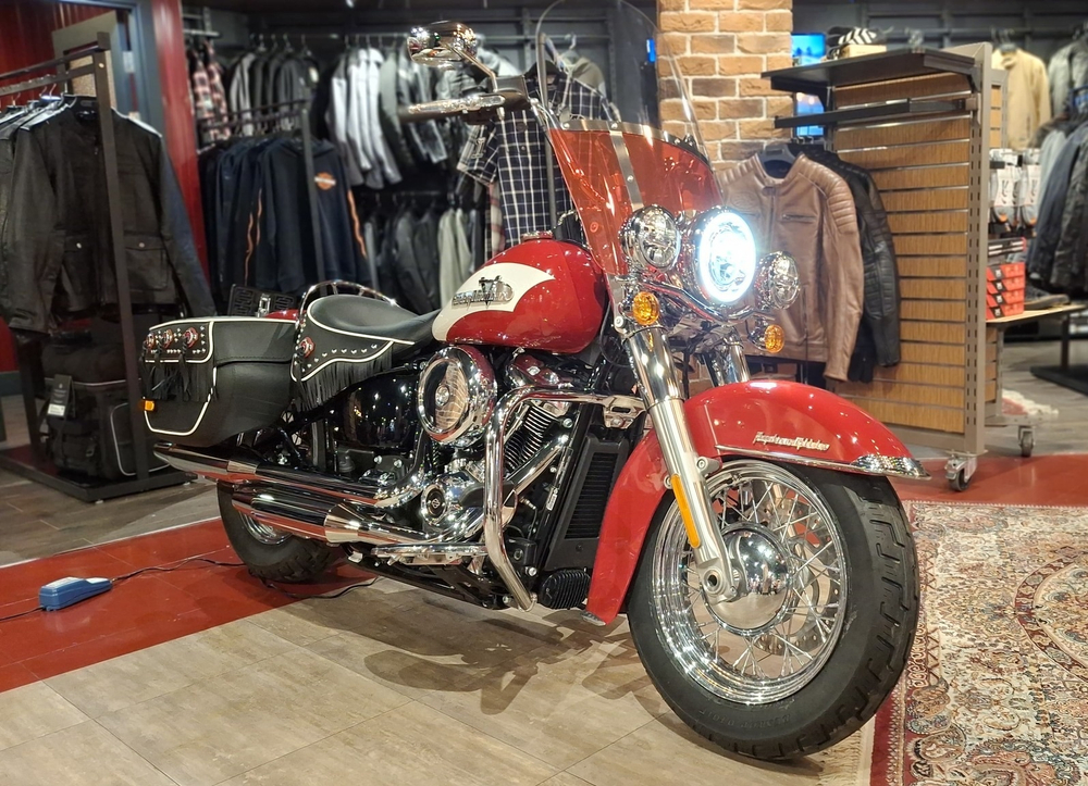 Hydra-Glide Revival 114 Harley-Davidson Icon Collection