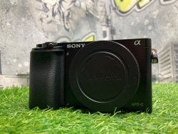 Sony A6000 2.400 кадров