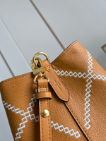 Louis Vuitton NeoNoe MM