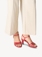 Босоножки кожаные на каблуке Tamaris