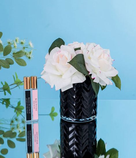 Букет бледно-розовых роз в вазе "ёлочка", Cote Noire